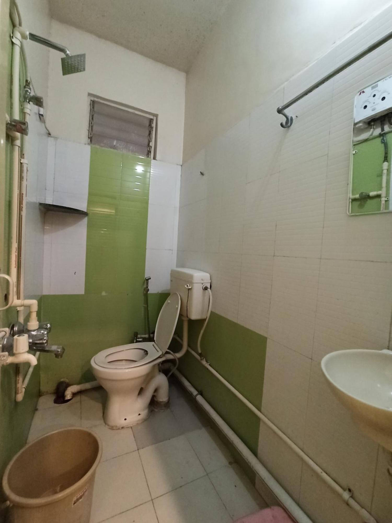 Malwade Motel Poona Buitenkant foto